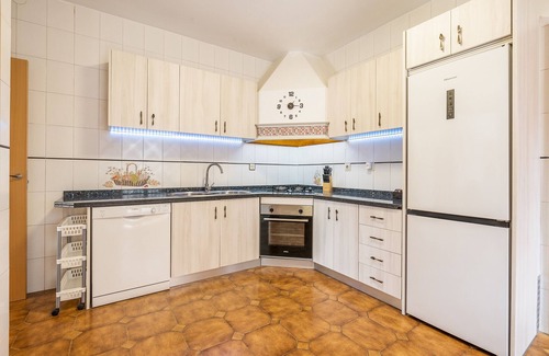 Cenes de la Vega Casa | Casa de vacaciones 'Casa Rural Vista Blanca' con vistas a la montaña, Wi-Fi y aire acondicionado