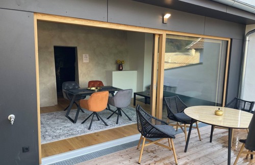 Gmuend in Kaernten Apartamento | Apartamento vacacional "Gasthof Alte Post - Top 8 Kapitän" con vistas a la montaña y Wi-Fi