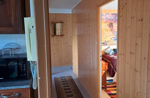 Usson-en-Forez Apartamento | Apartamento vacacional "Chez Patrice Et Marieline" con vistas a la montaña