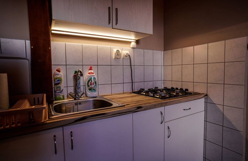 Balatonfoldvar Apartamento | Apartamento vacacional con piscina exterior y aire acondicionado