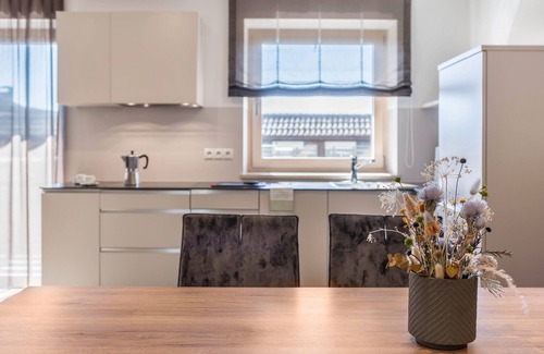 San Genesio Atesino Apartamento | Apartamento vacacional "Aster Moments Apt Marie" con vistas a la montaña, balcón y Wi-Fi