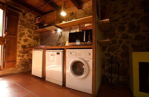 La Cuevarruz Apartamento | Apartamento vacacional "Casa de los Sueños - Dimoni" con terraza compartida y Wi-Fi