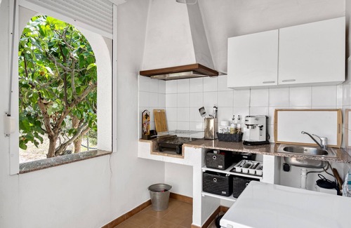 Orba Apartamento | Apartamento vacacional 'Ferien Bei Patricia' con vistas a la montaña, Wi-Fi y aire acondicionado