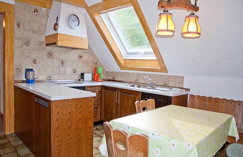 Kirnbach Apartamento | Apartamento vacacional 'Fuchsbau' con vistas a la montaña, piscina comunitaria y wifi