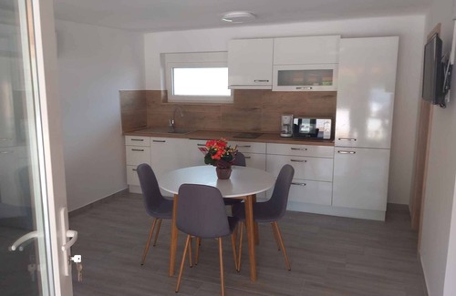 Balatonlelle Apartamento | Apartamento vacacional Agradable apartamento en una zona tranquila en el centro.