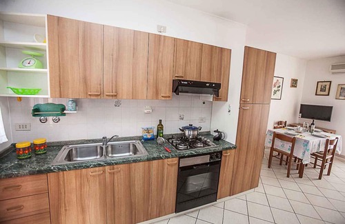 Rosapineta Apartamento | Apartamento vacacional con aire acondicionado y lavadora