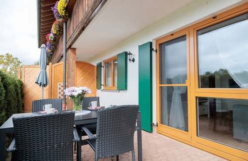 Friesenried Apartamento | Apartamento vacacional 'Löwenzahn' con terraza privada, jardín comunitario y Wi-Fi