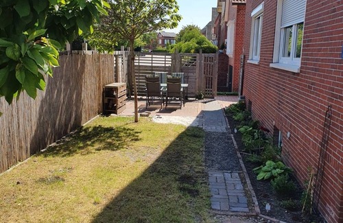 Wolthusen Apartamento | Holiday apartment Lentz Hafenstadt Emden