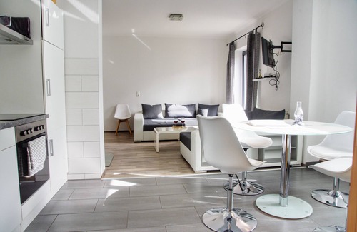 Monkebude Apartamento | Apartamento vacacional "Unteres Apartment 110qm" con terraza privada y Wi-Fi