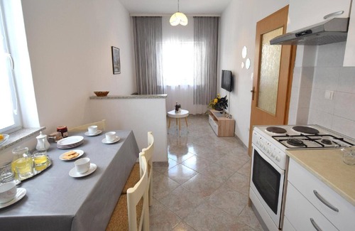 Sveti Anton Apartamento | Apartamento de vacaciones Malinska para 1 - 4 personas con 1 dormitorio - Apartamento