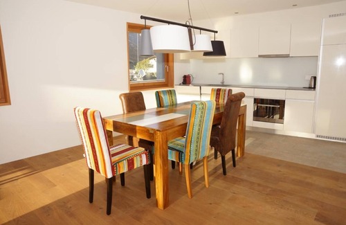 Maloja Apartamento | Apartamento de vacaciones Maloja para 1 - 4 personas con 2 dormitorios - Apartamento en casa unifami