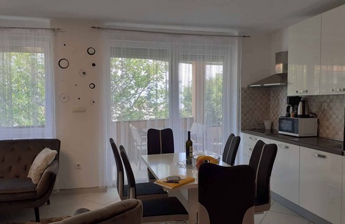 Milcetici Apartamento | Apartamento vacacional para cinco personas con hidromasaje