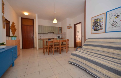 Bibione Lido dei Pini Apartamento | Apartamento vacacional con lugar de playa y aire acondicionado