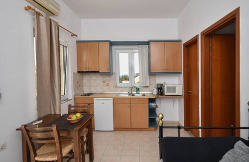 Mirtos Apartamento | Apartamento vacacional "One-Bedroom Kallithea" con vistas al mar, 2 terrazas compartidas y Wi-Fi