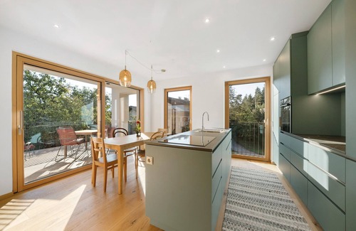 Vollan Apartamento | Apartamento vacacional 'Plattwies' con vistas a la montaña, terraza privada y Wi-Fi