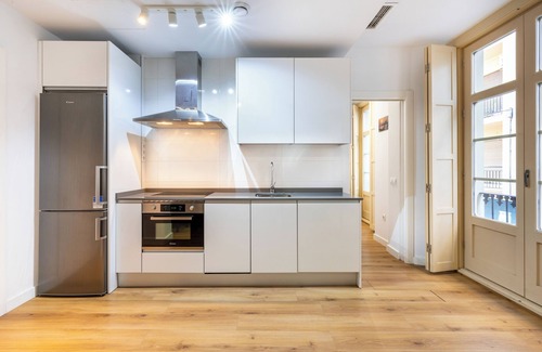 Ensanche Centro Apartamento | Apartamento vacacional 'Soho Málaga' en el centro de Málaga con aire acondicionado y balcones