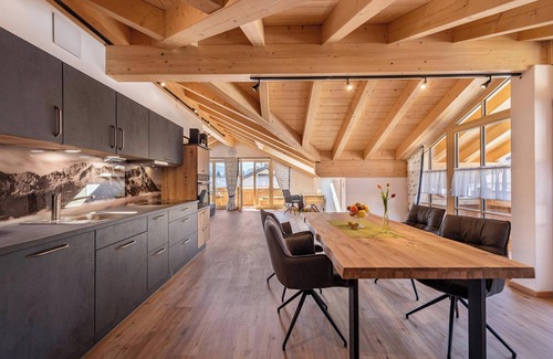 Farchant Apartamento | Apartamento vacacional "Susi" en edificio nuevo con vistas a la Zugspitze, 2 balcones y Wi-Fi