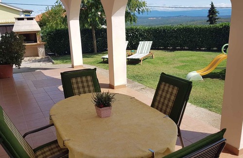 Salatic Apartamento | Apartamento vacacional con aire acondicionado y terraza