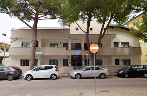 Lignano Sabbiadoro Apartamento | Apartamento vacacional con aire acondicionado en el mar