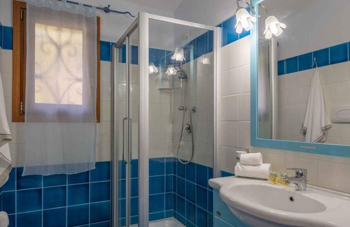 Tanaunella Apartamento | Holiday apartment with swimming pool and air conditioning