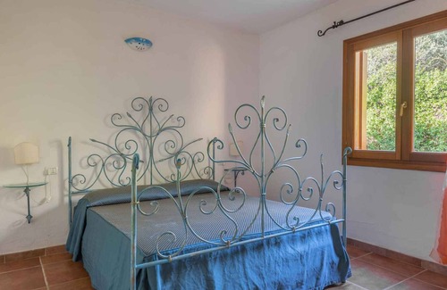 Tanaunella Apartamento | Holiday apartment with swimming pool and air conditioning