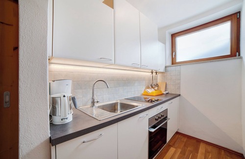 Burgusio Apartamento | Apartamento vacacional "Zwick Spinei" con vistas a la montaña, balcón y jardín comunitario