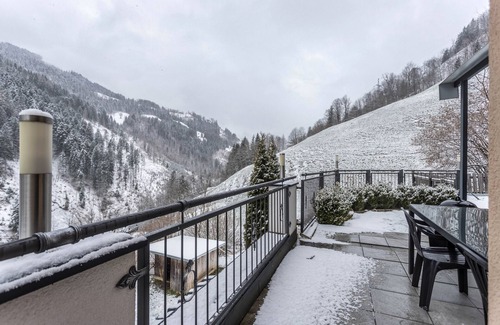 Sankt Johann im Pongau Apartamento | Apartamento vacacional 'Apartment Berger' con vistas a la montaña, jardín comunitario y WLAN