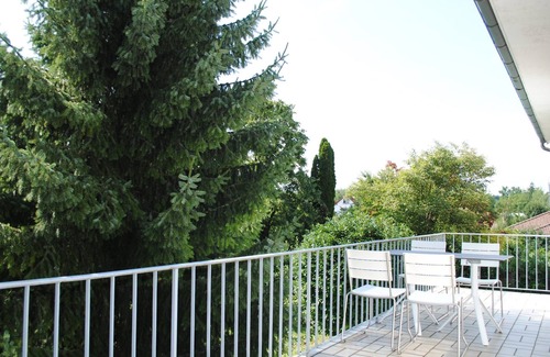 Uhldingen-Muehlhofen Apartamento | Holiday flat - 2 levels with garden view, balcony and WiFi