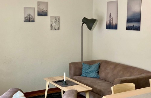 Thulsfeld Apartamento | Holiday flat "Hasel" barrier-free with lift directly on the reservoir