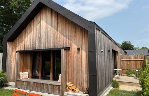 Le Minihic-sur-Rance Casa | Casa de vacaciones 'La P'tite Maison' con terraza privada, jardín privado y Wi-Fi