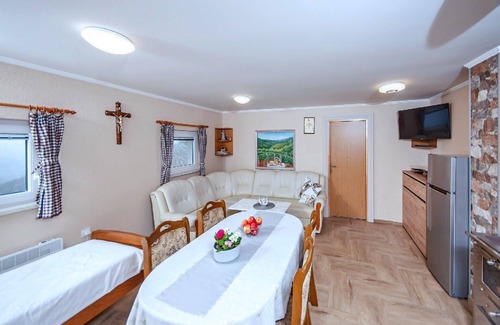 Varazdinske Toplice Casa | Holiday Home Martin with Swimming Pool
