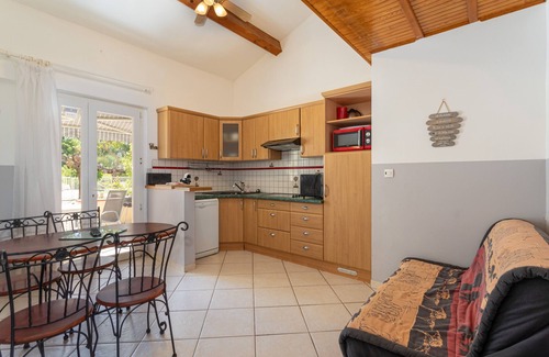 Reynes Casa | Casa de vacaciones 2 con vistas a la montaña, piscina