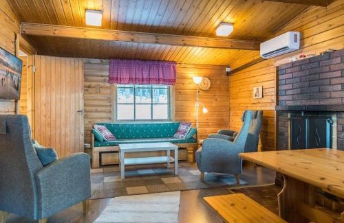 Jamsa Casa | Holiday Home Aittoniemi i by Interhome