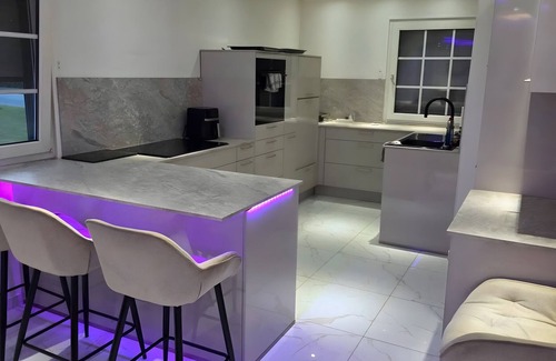 Leck Casa | Casa de vacaciones 'Alame' con terraza compartida, jardín privado y Wi-Fi