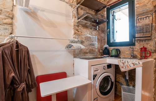 Filoti Casa | Casa de vacaciones 'Almond Blossom Cottage 1' con terraza compartida, Wi-Fi y aire acondicionado.