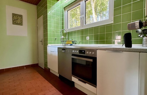 Niedergebisbach Casa | Holiday Home 'Alpenblick' with Mountain View, Private Terrace and Wi-Fi