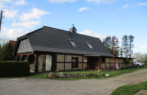 Uckerland Casa | Casa de vacaciones 'Altes Jägerhaus' con terraza privada y jardín privado