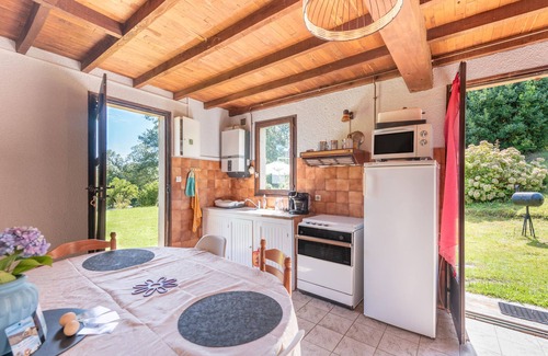 Peyrouse Casa | Casa de vacaciones 'Anje' con vistas a la montaña, terraza privada y Wi-Fi