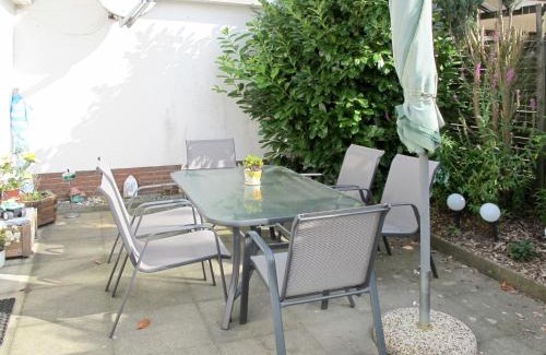 Hohen Wieschendorf Casa | Holiday Home Bella by Interhome