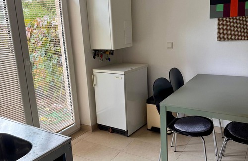 Ehringsdorf Casa | Holiday Home 'Belvedere-Remise' with Private Terrace, Shared Garden and Wi-Fi