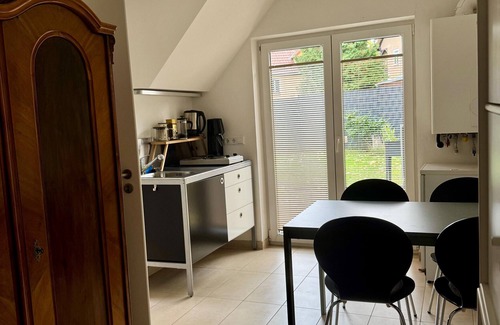 Ehringsdorf Casa | Holiday Home 'Belvedere-Remise' with Private Terrace, Shared Garden and Wi-Fi