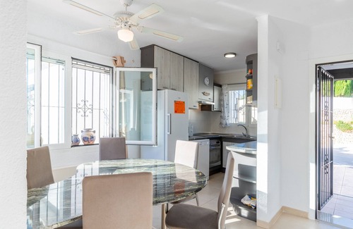 Arnella Casa | Casa de vacaciones 'Cap D'or House' con vistas al mar, piscina compartida y Wi-Fi