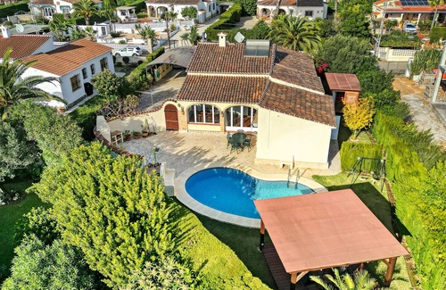 Costa Nova Casa | Casa de vacaciones "Casa Claudia" con vistas a la montaña, piscina y Wi-Fi