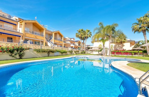 Los Arenales del Sol Casa | Casa de vacaciones "casa en la playa con piscina y terrazas n. Grande"