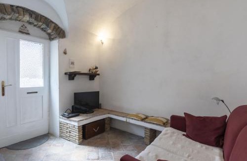 Castellaro Casa | Holiday Home Casa Pinela Maria Sole by Interhome