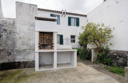 Relva Casa | Casa de vacaciones 'Casa Dona Isaura' con vistas a la montaña, terraza privada y Wi-Fi