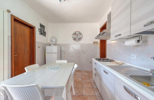 Casalabate Casa | Casa de vacaciones 'Casa Vacanza Zia Candida' con jardín privado y aire acondicionado