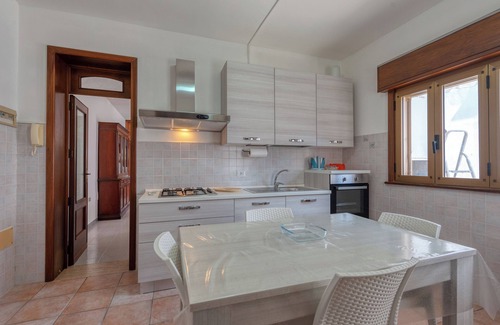 Casalabate Casa | Casa de vacaciones 'Casa Vacanza Zia Candida' con jardín privado y aire acondicionado