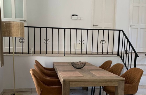 Finestrat Casa | Casa de vacaciones Casita Lukalalo con vistas a la montaña, piscina y Wi-Fi