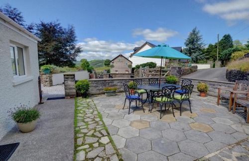Margam Casa | Holiday Home Cilybebyll